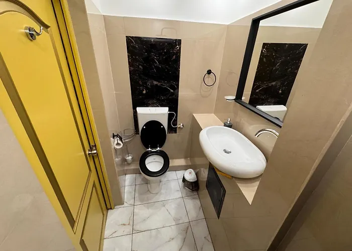 Self Check In Piata Romana Szálloda