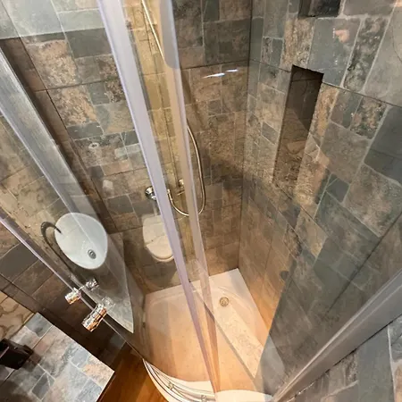 Self Check In Piata Romana 3*