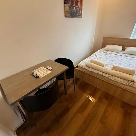 Self Check In Piata Romana Hotel