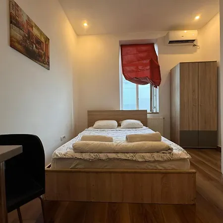 Self Check In Piata Romana 3*